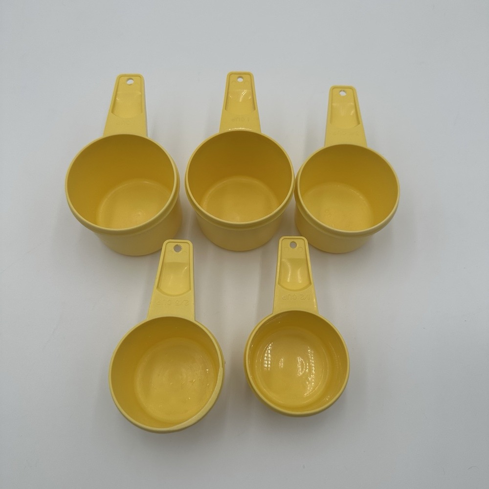 Vintage Tupperware Yellow Measuring Cups Set 5 Nesting 2x 1 Cup USA